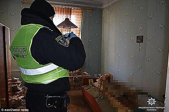 中国经济网:乌克兰77岁老人与母亲尸体共处一室 据估计超30年