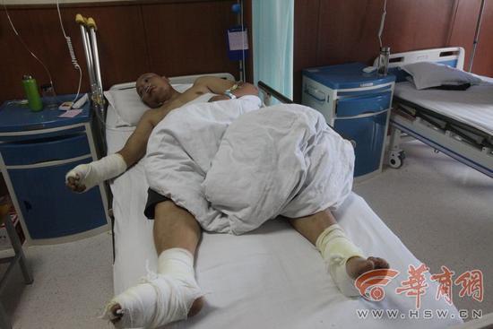 原标题:床铺凌晨突然起火 咸阳一对夫妻被烧成重伤