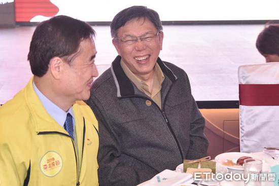 柯文哲出锡民进党台北市党部春酒。(图源:台媒)
