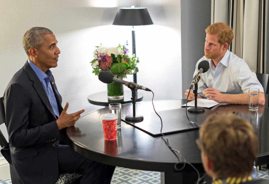 哈里王子采访奥巴马遭调侃：要来点英式口音吗？
