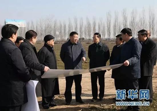 △2017年2月23日,习近平在河北省安新县考察雄安新区规划建设工作。