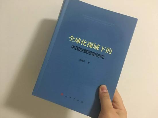 国是直通车 张文晖/摄