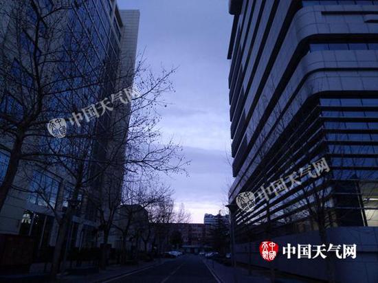 2月20日,北京能见度好转。