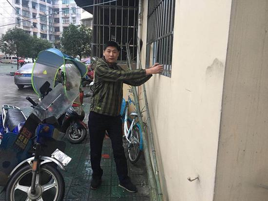 陈立先容当日救人的景遇 本文图均为 警方供图
