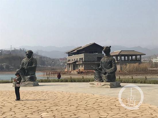 建设中的遗址公园。