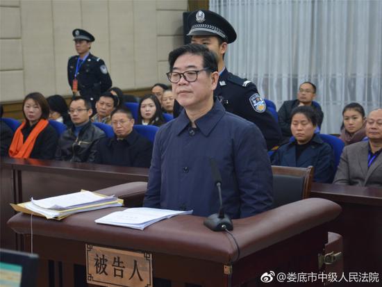湖南衡阳原书记李亿龙受审被告人认罪择期宣判