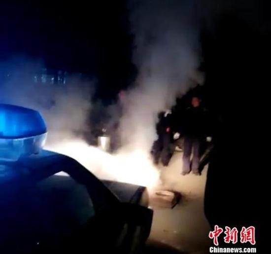 山西省忻州市公安局环安支队联合忻府区公安局成功办理一起违反《大气污染防治法》治安案件。官方供图