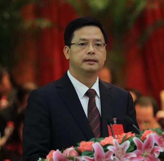 重庆省部级领导4进4出 今年13名省部级已变动