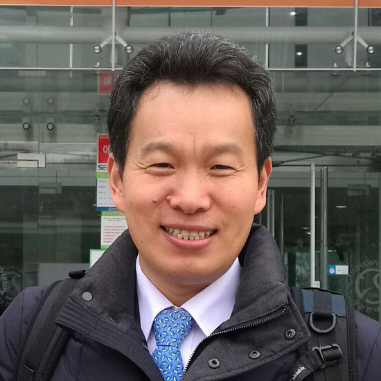 复旦大学朝鲜韩国研究中心主任 郑继永
