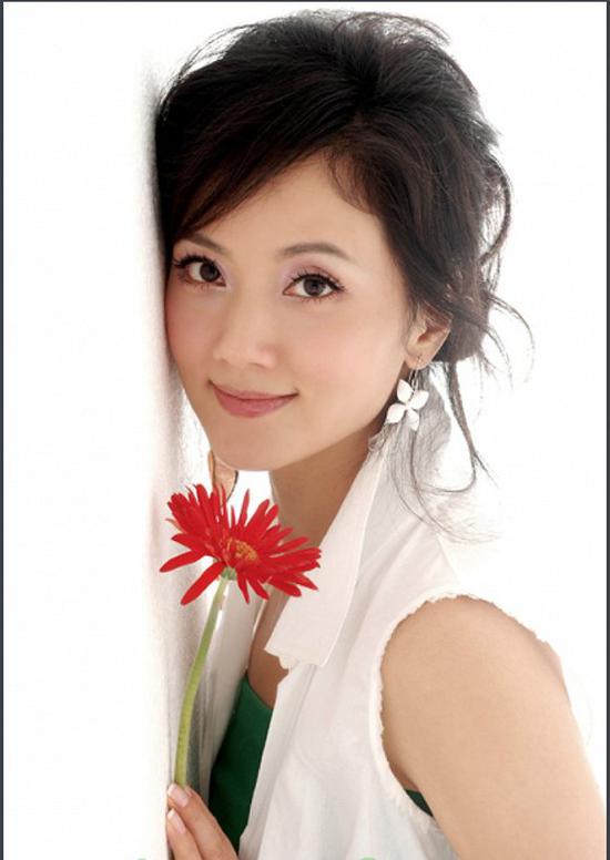 冯小刚让女演员出击:饭局权力视频背后的油腻跳舞男人全军图片