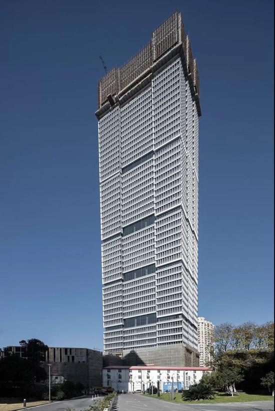 倒梯形的建筑形体设计