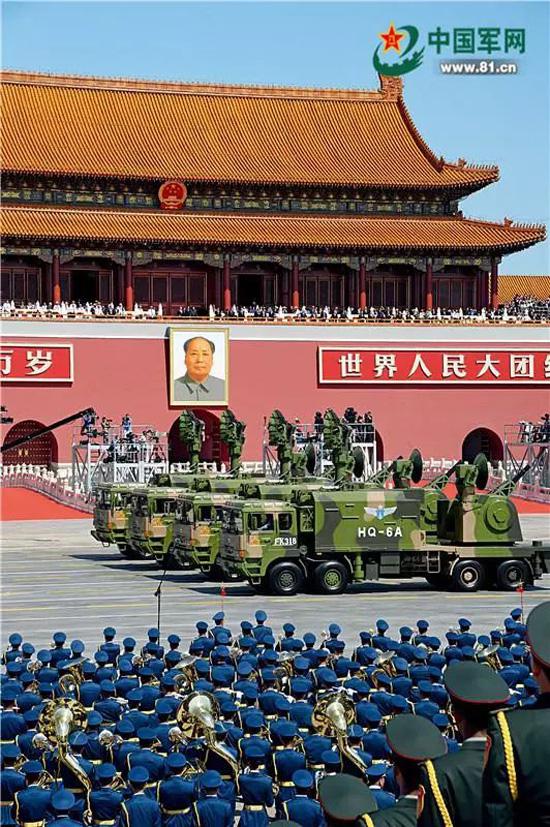 红旗-6弹炮系统是我军新一代末端防御武器系统。冯凯旋 摄