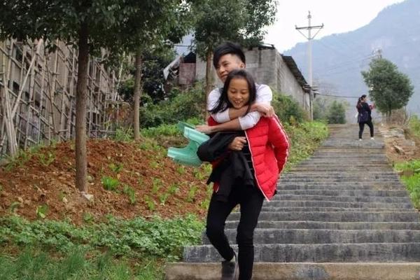 儒尼尼奥s任意球-爱游戏APP（中国）官方网站下载_AIYOUXI体育