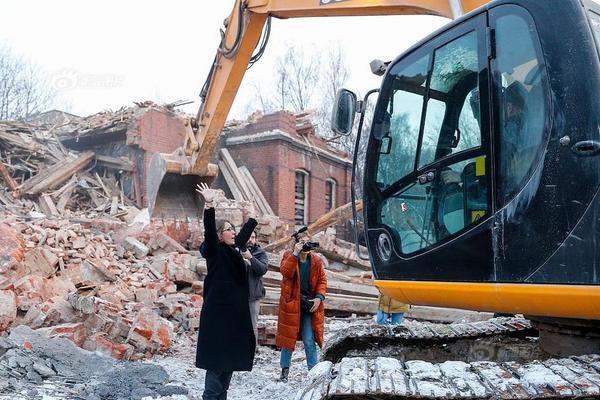 英国球迷-乐鱼app(leyu)官方网站-乐鱼官网