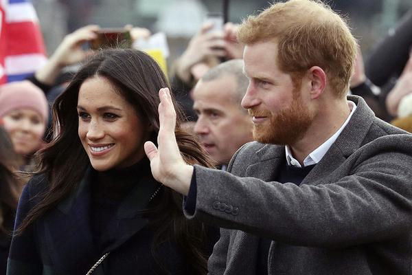 巴萨2012阵容-爱游戏app（中国）官方网站下载_ayx体育app下载