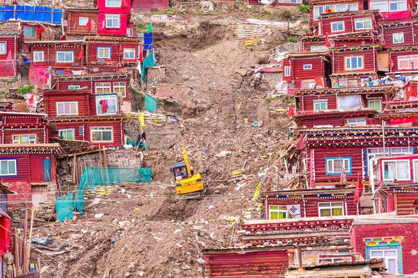 歲月從不敗美人：張鈞甯的「自律哲學」，如何在快節奏中活出最精緻的自由？ 