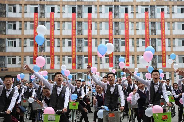 【tp钱包地址】迎新晚会主持词开场白