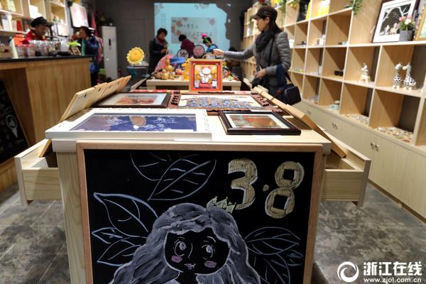 花山区多彩文化活动扮靓居民幸福生活