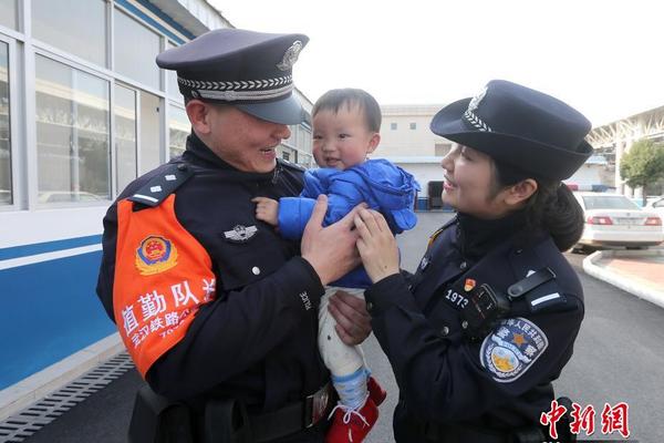 不仅仅是比赛：德甲 技巧背后的文化与故事