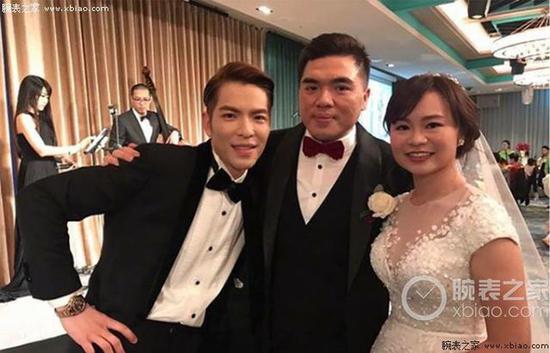 萧敬腾为友人婚礼演唱祝歌