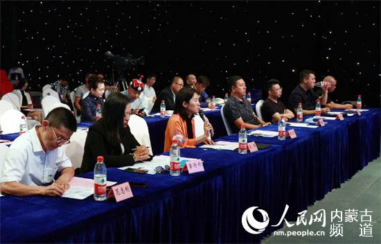 行业专家现场点评。主办方供图
