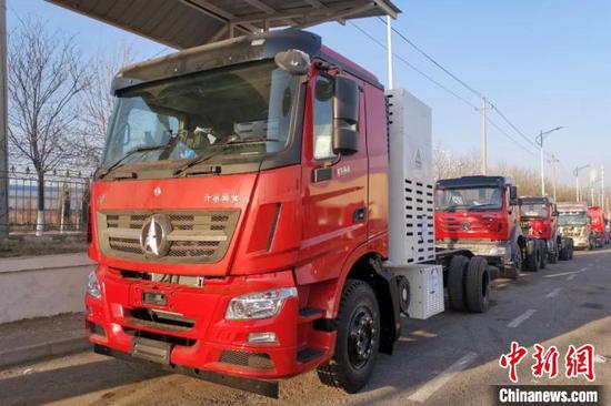图为100KW级氢燃料电池环卫重卡车。 张井 摄