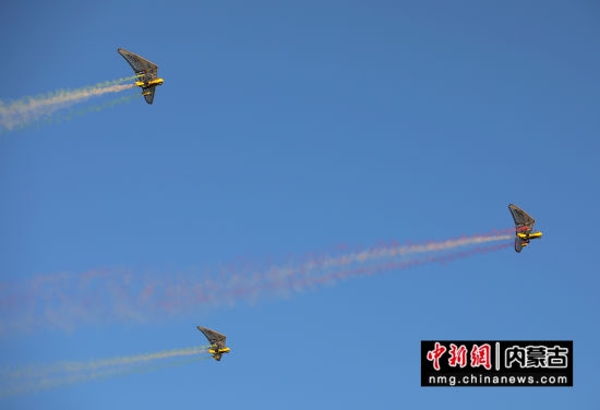 7月23日晚,2021全国热气球公开赛暨呼伦贝尔草原飞行表演在呼伦贝尔草原开幕。