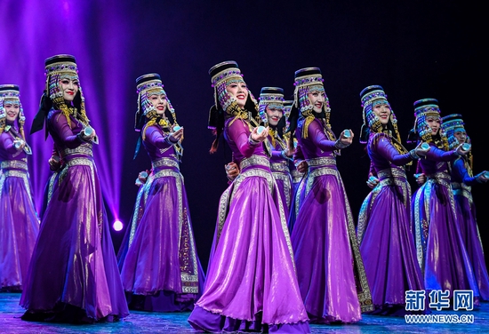 内蒙古2022“时代节拍 人民舞步”新年舞蹈晚会上演
