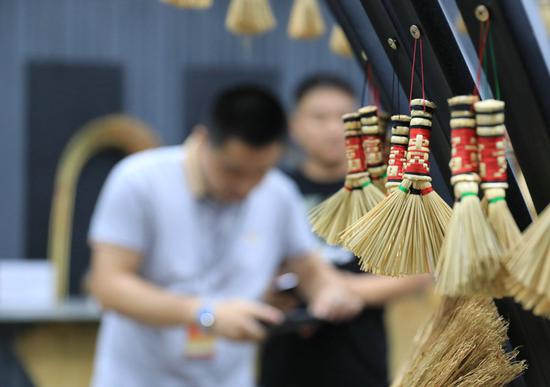 昌隆镇人口_建平县昌隆镇图片