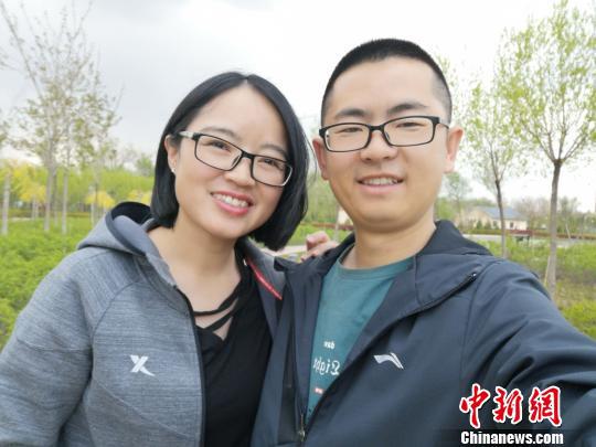 图为袁勤和李相儒 本人供图 摄