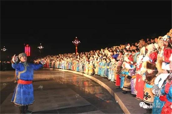 640.webp (11).jpg 这里是民族服饰之都