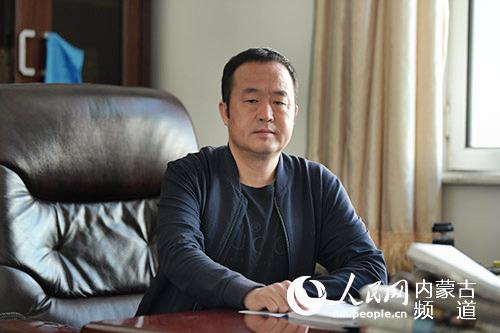 “草原骏马”胡钢军