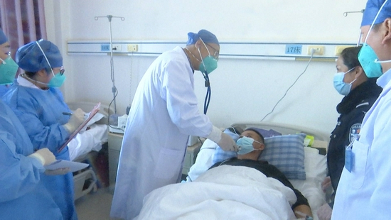 众志成城 抗击疫情丨紧急医学救援\