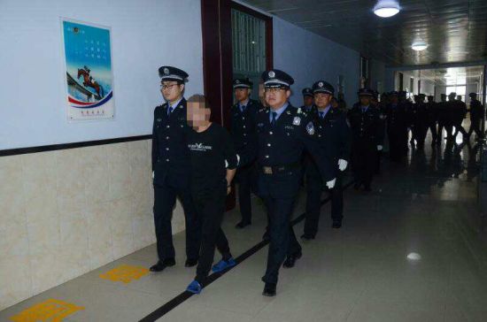 其乐格尔 摄