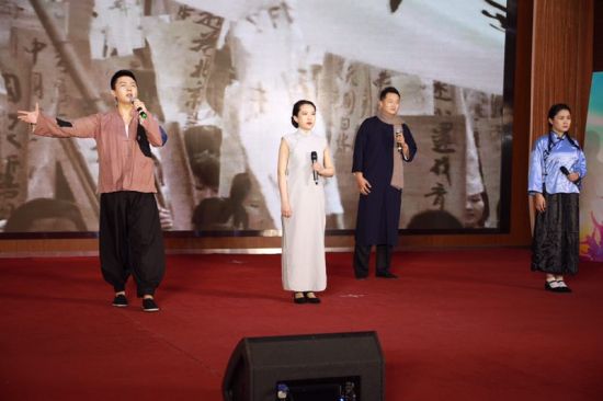 图为活动现场。