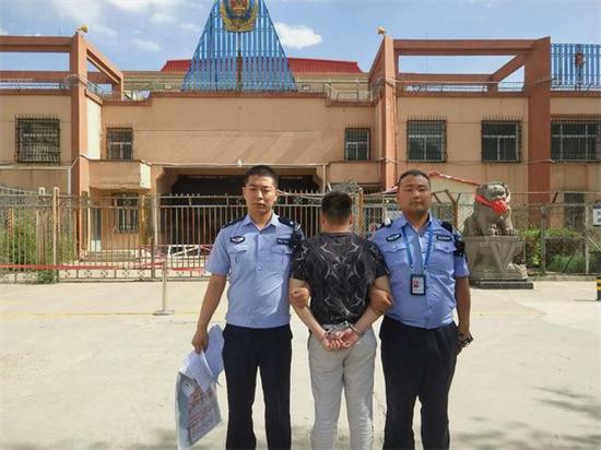 内蒙古机场公安智慧布网 一天内4名在逃人员落
