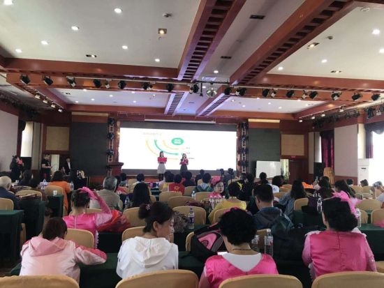 图为活动现场。