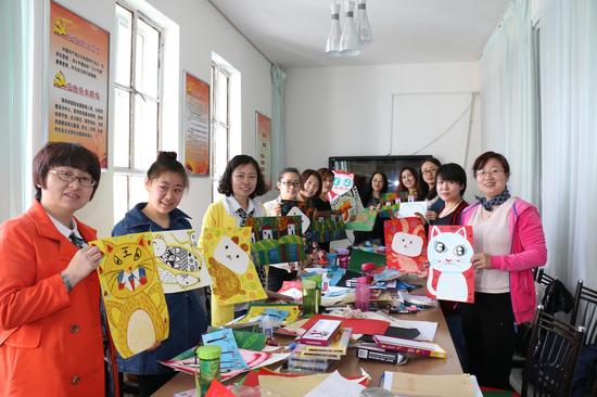 努力学习求异创新 赛罕区第一幼儿园美术培训