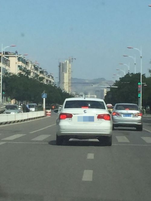 长期在学校附近拉乘客 包头又一辆黑车被查