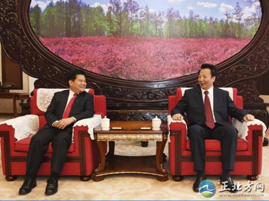 内蒙古党委召开全区干部会议 宣布党委主要领