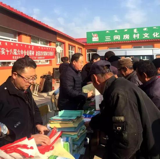 托克托县组织开展科技、文化、卫生“三下乡”活动