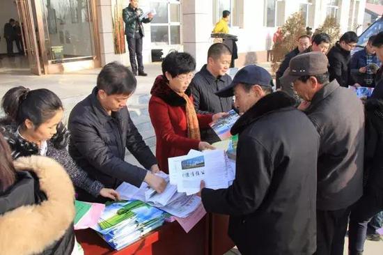 托克托县组织开展科技、文化、卫生“三下乡”活动