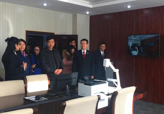 媒体开放日活动嘉宾参观新城区人民检察院