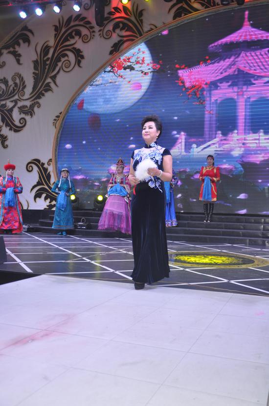 女企业家走秀 展示女性风采
