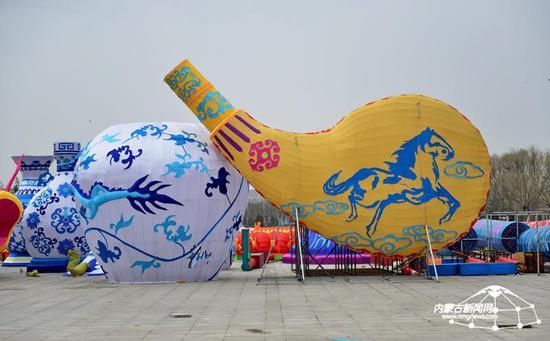 具有民族特色造型的花灯