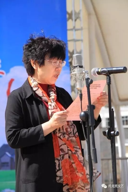 县委常委、宣传部部长郭美桃致辞并宣布活动正式启动