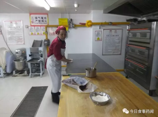 呼市厨房革命向机关企事业单位食堂延伸 四化