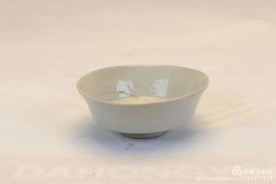 卵白釉碗 元 托县东胜州城出土