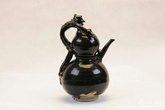 黑釉葫芦形执壶 元 托县东胜卫城南墙外出土
