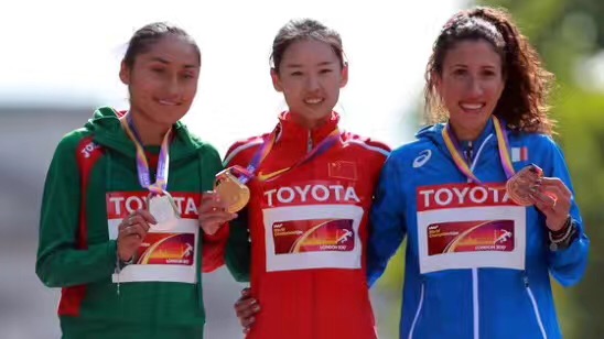 内蒙古选手杨家玉世锦赛女子20公里竞走夺冠